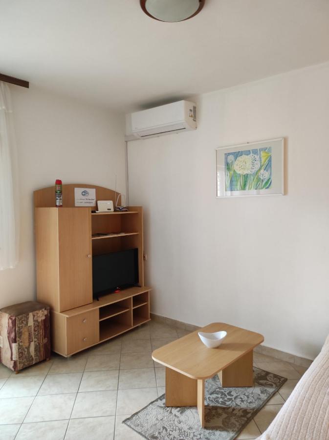 Apartments Andelina Pag Town Exterior photo