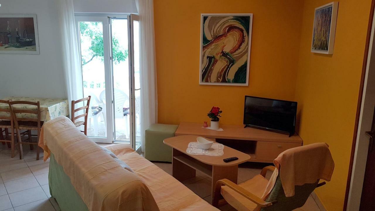 Apartments Andelina Pag Town Exterior photo